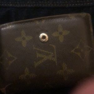 Meet your Posher, Ethan